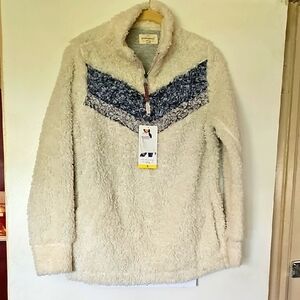 Weatherproof Vintage Cream Pullover In Size Small. Fleece.